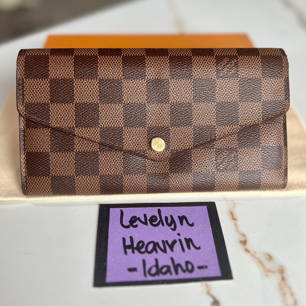 Authentic Louis Vuitton Sarah Wallet Ebene Pink